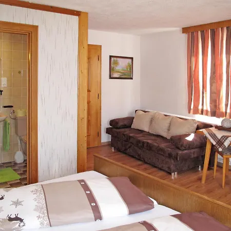 Apartment Pult