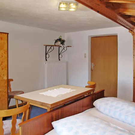 Pult Apartment *